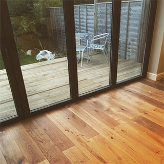 Fitted engineered oak flooring